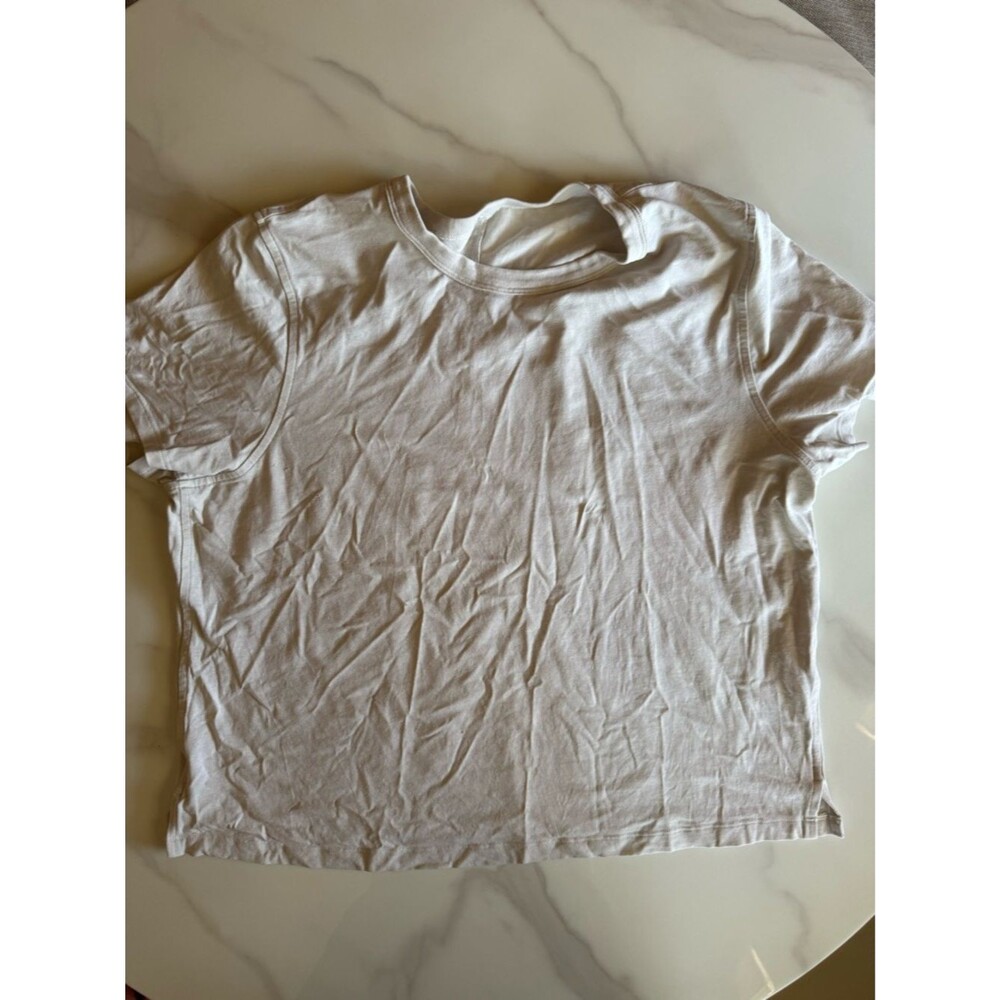 Lululemon Short Sleeve Tee Size 8 M Off White Relaxed Fit Athleisure Top